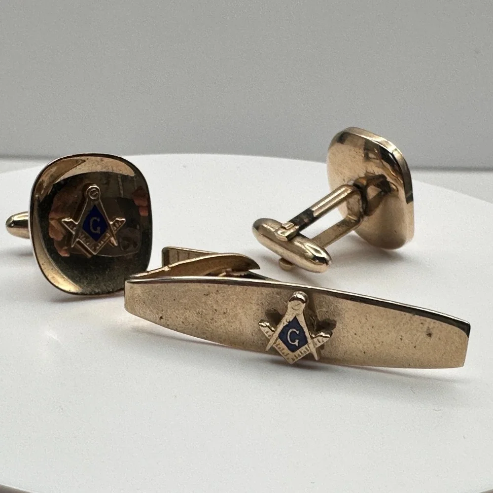 Vintage 90s Masonic Cufflinks & Tie Bar Set Gold Tone Blue Enamel Square Compass